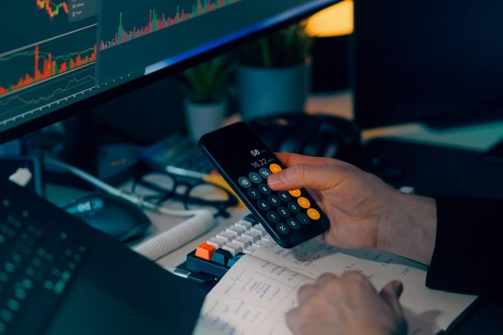 Tabela comparando os quatro tipos de análise de dados: descritiva, diagnóstica, preditiva e prescritiva