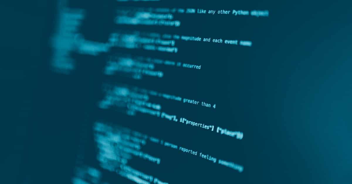 Capa do artigo Python para dados em tons de azul da beAnalytic